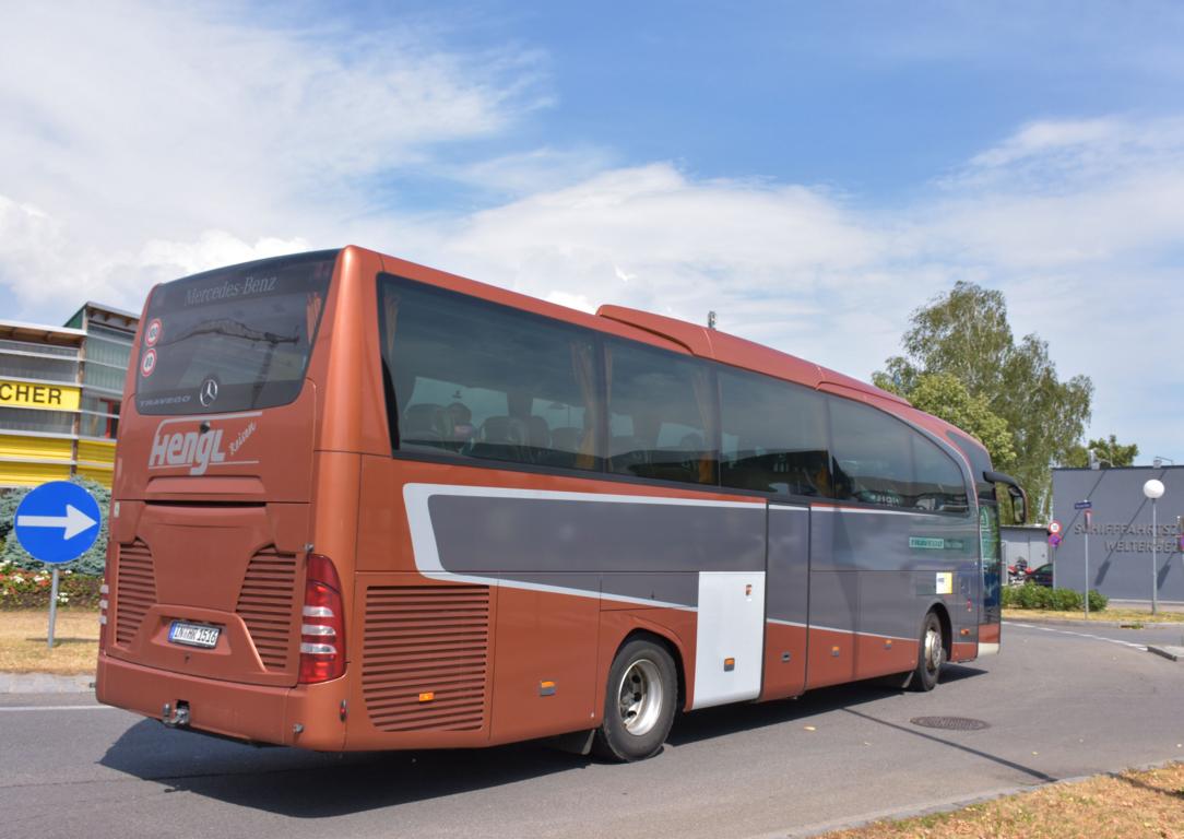 Mercedes Travego von Hengl Reisen aus der BRD 07/2017 in Krems.