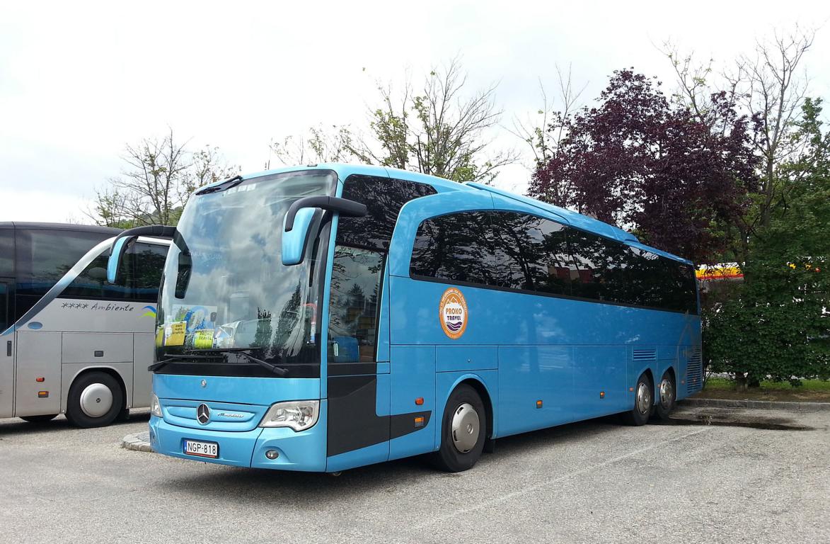 Mercedes Travego von Proko Travel aus Ungarn 2018 in Krems.