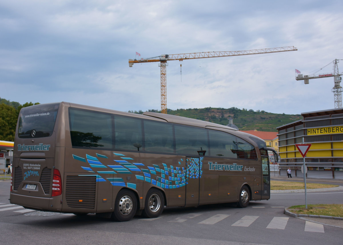 Mercedes Travego von Trierweiler Reisen aus der BRD 2017 in Krems.