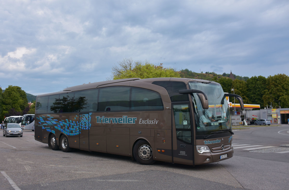 Mercedes Travego von Trierweiler Reisen aus der BRD 2017 in Krems.