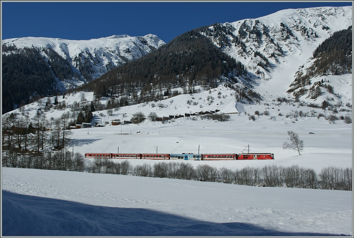 MGB Regionalzug 542 zwischen Reckingen und Münster.
20. Feb. 2014