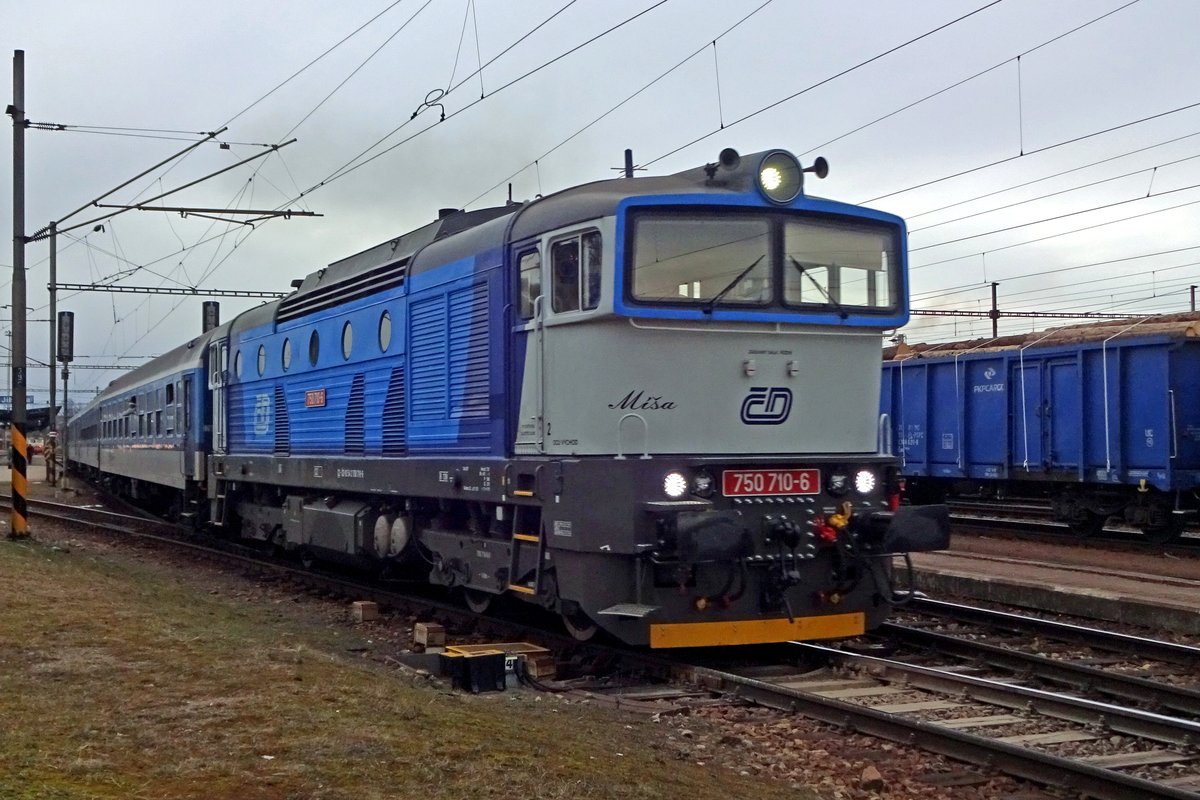 Mit der Rychlyk nach Brno hl.n. verlässt 750 710 am 22 Februar 2020 Jihlava.