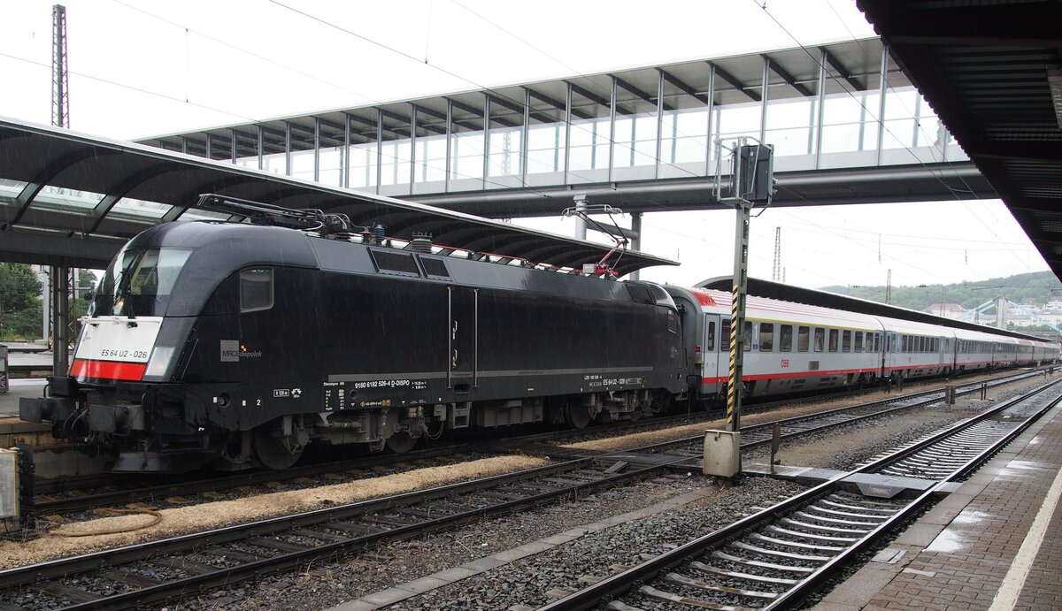 MRCE ES 64 U 2 026 (91 80 6182 526-4 D-DISPO) min ÖBB EC in Ulm am 13.07.2014.
