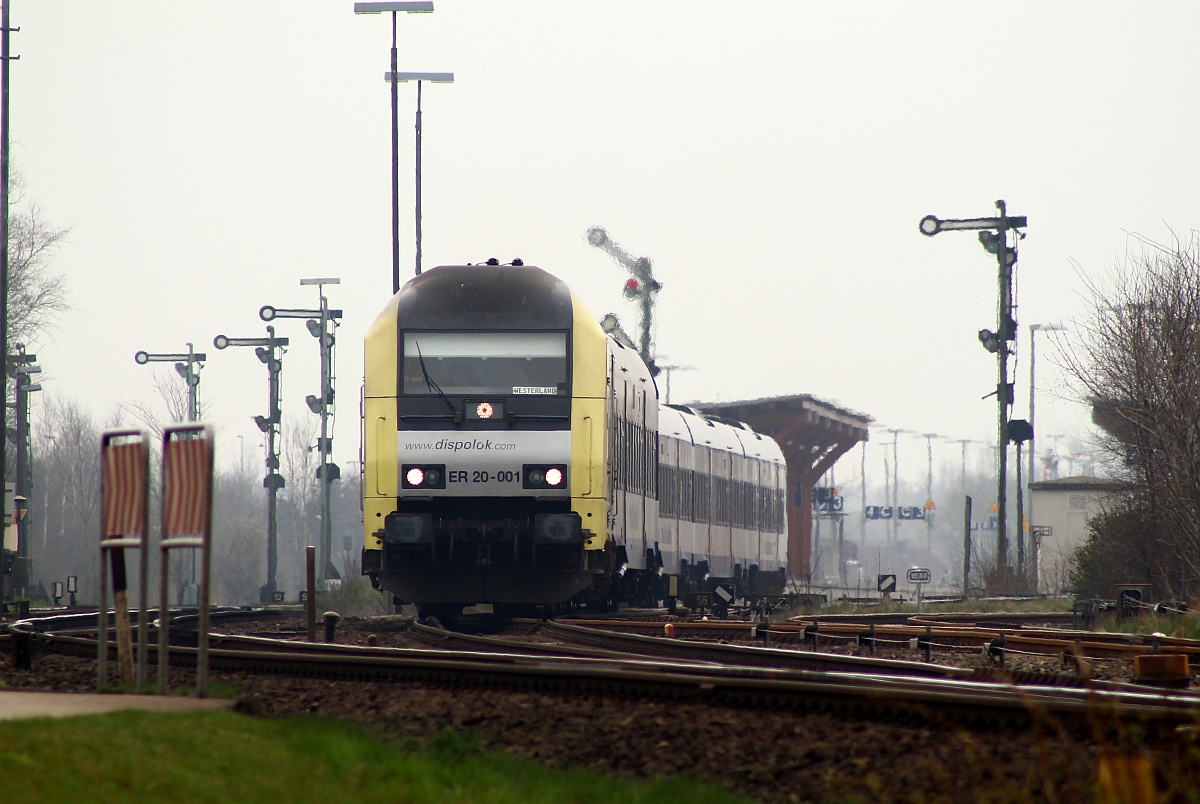 MRCE/NOB 223 001-9/ER20-001 verlässt hier mit einer NOB Niebüll Richtung Westerland. 02.04.2014