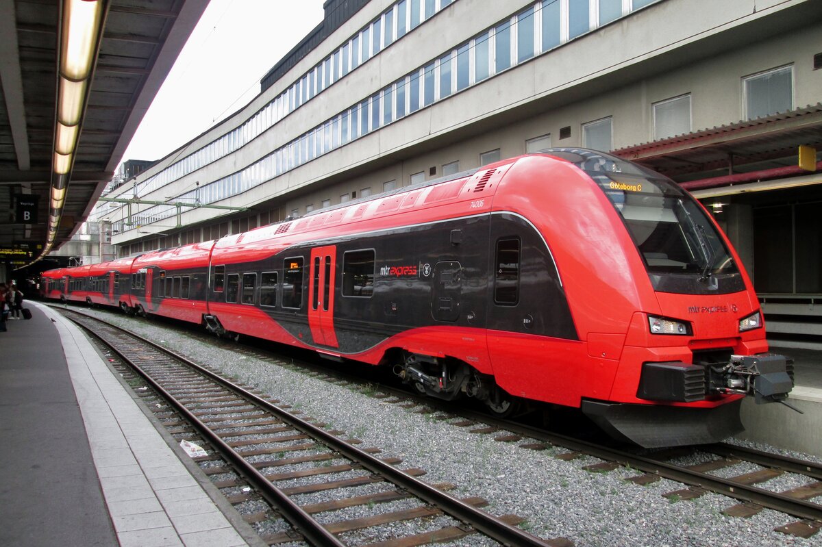 MTS 74006 steht am 13 September 2015 in Stockholm.