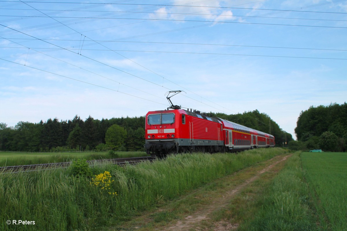 Nachschuss von 143 141 auf dem Weg als RB 75 15761 nach Aschaffenburg bei Mainz/Bischofsheim. 15.05.15