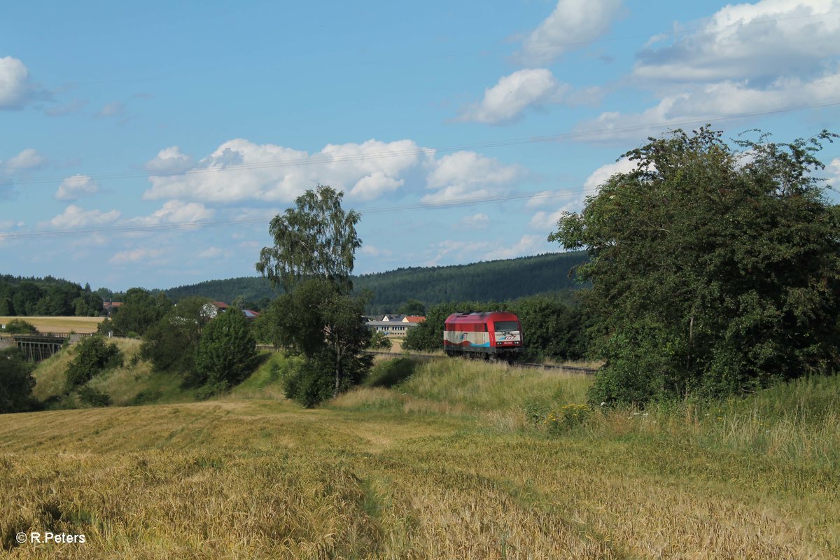 Nachschuss auf 223 032 alias 420 12 auf dem Weg nach Cheb/Eger bei Seußen. 19.07.16