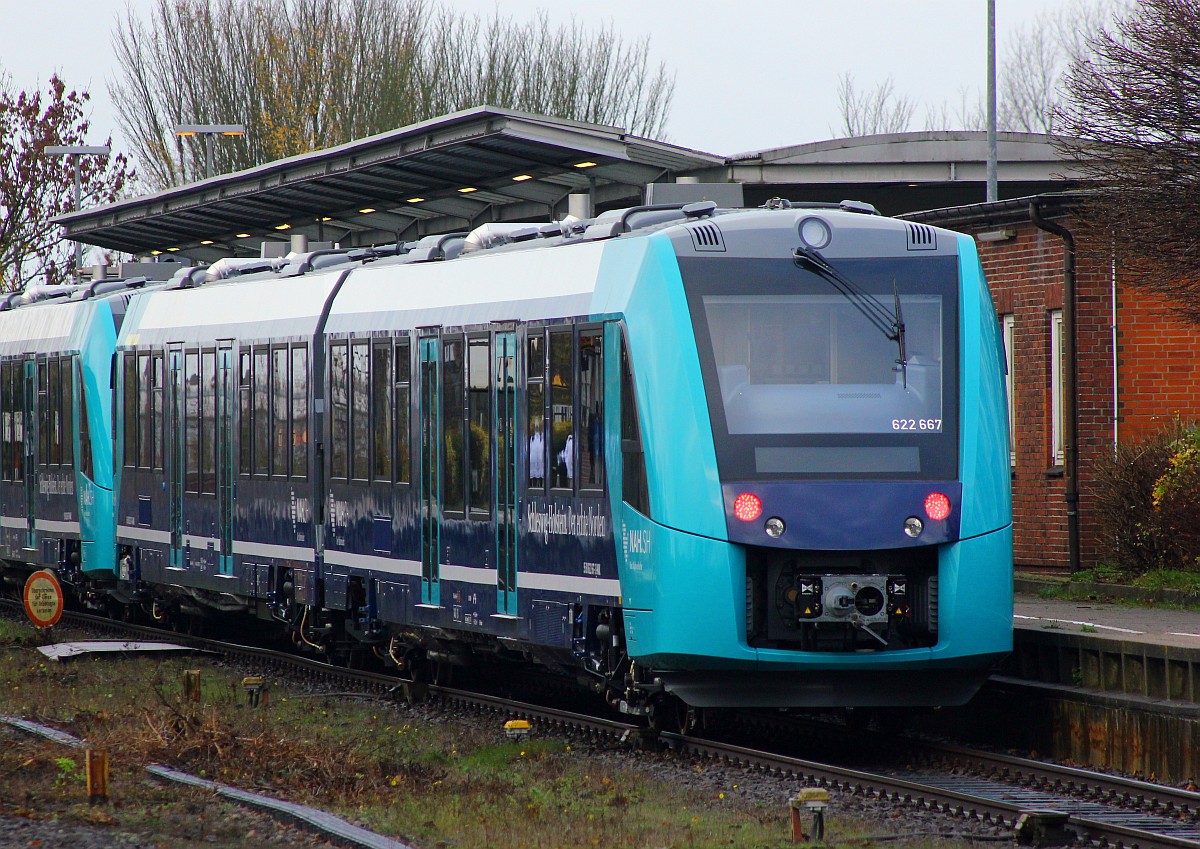 NAH.SH Lint 54 0622 167/667 aufgenommen während einer Rangier/Testfahrt im Bhf Husum. 17.11.2015