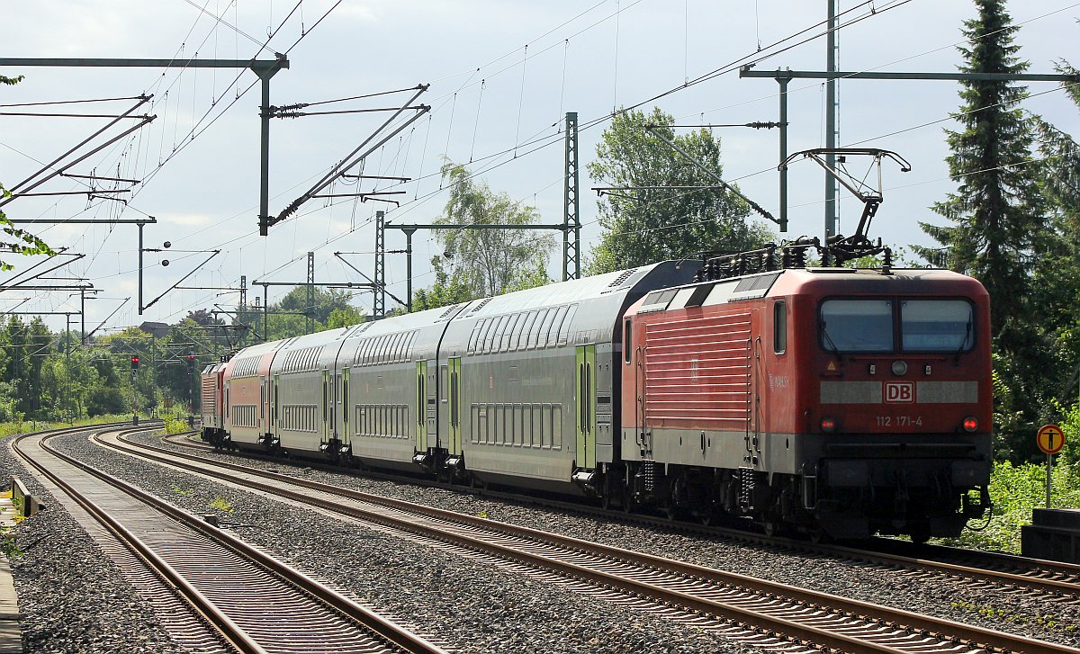 NAH.SH/DB 112 160 und 171 mit dem Sandwich RE 7 nach Hamburg 13.08.2017