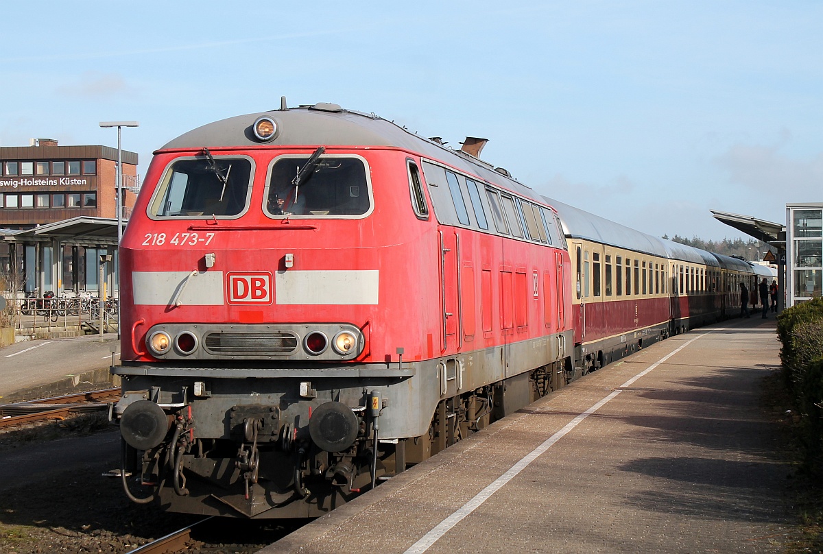 NAH.SH/DB Regio Kiel 1218 473-7 mit dem AKE TEE/DPE 50(Koblenz Hbf - Westerland) endete auf Grund von Bauarbeiten in Husum. 15.03.2017