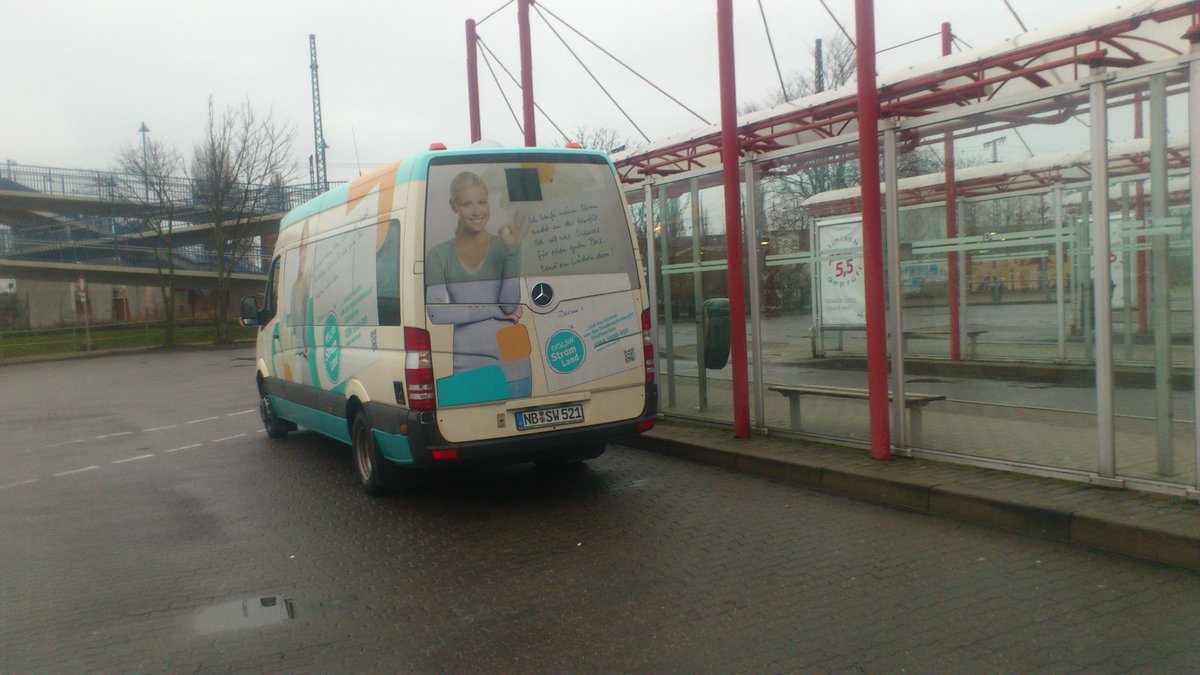 NB SW 521....dieser Sprinter stand am Busbahnhof am Wochenende wo er abends als Rufbus eingesetzt wird 