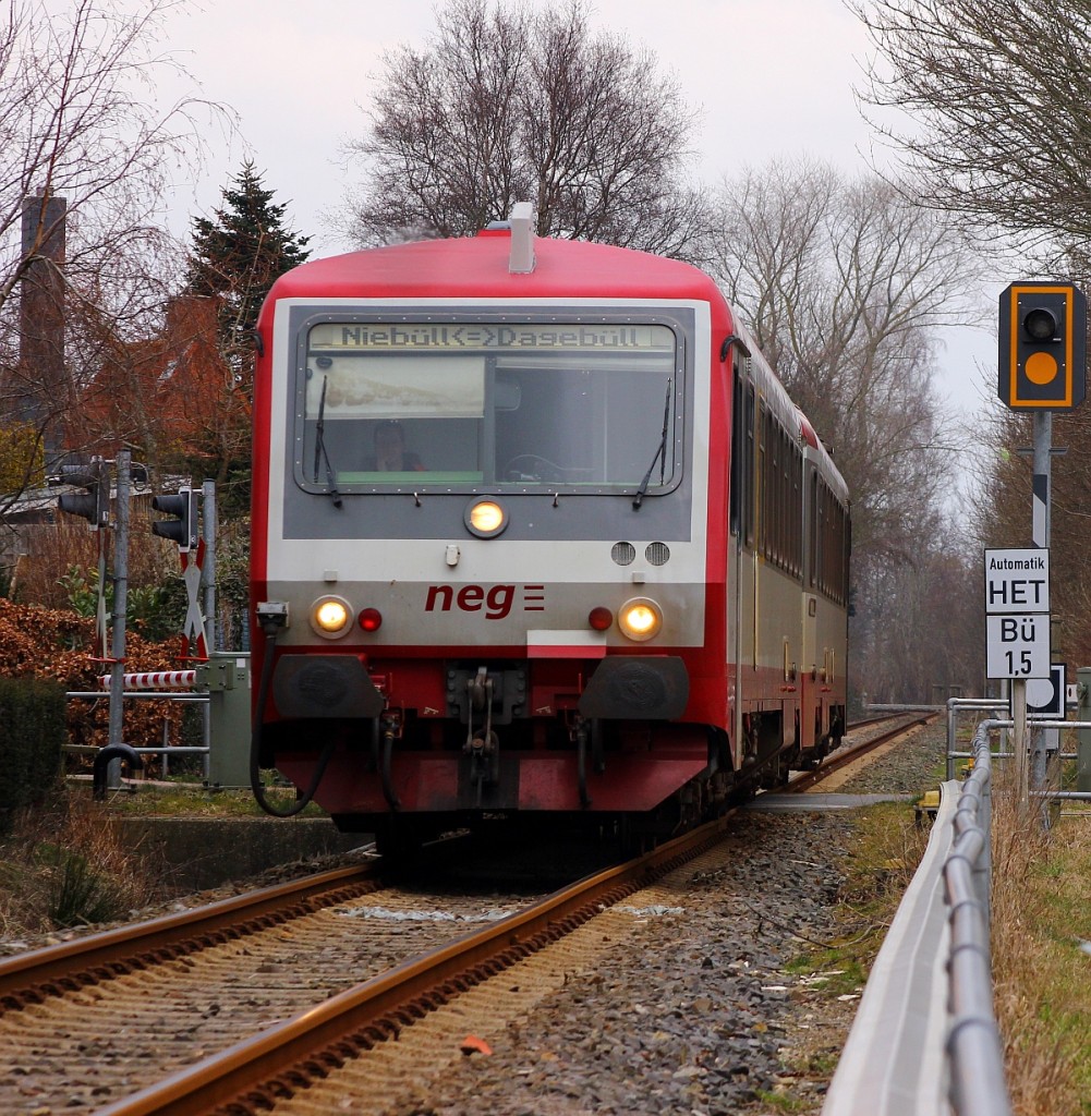 neg VT71 9580 0629 071-1 D-NEG(Unt/neg/14.03.12)und 9580 0628 071-2 D-NEG(Unt/neg/14.03.12)am Bü Niebüll-Deezbüll. 15.03.15