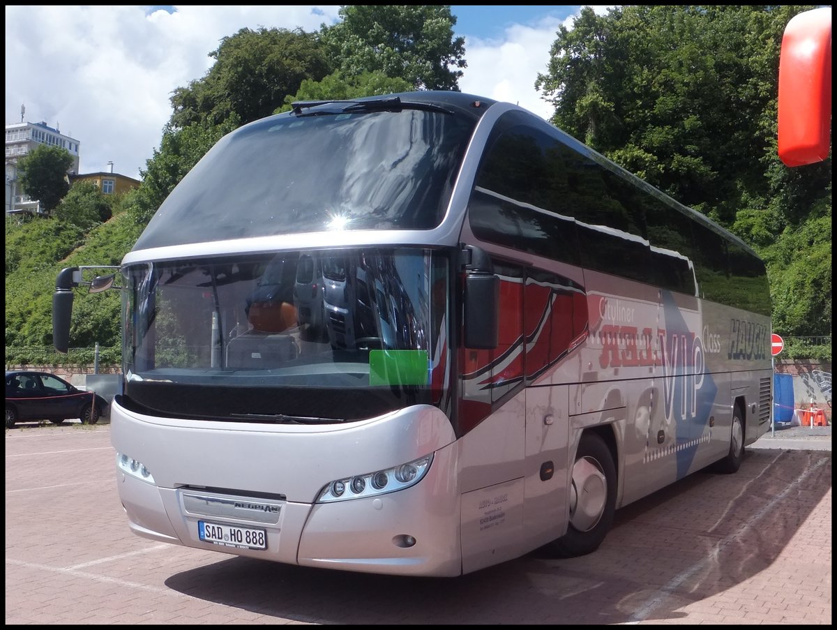 Neoplan Cityliner von Auto-Hauck aus Deutschland im Stadthafen Sassnitz.

