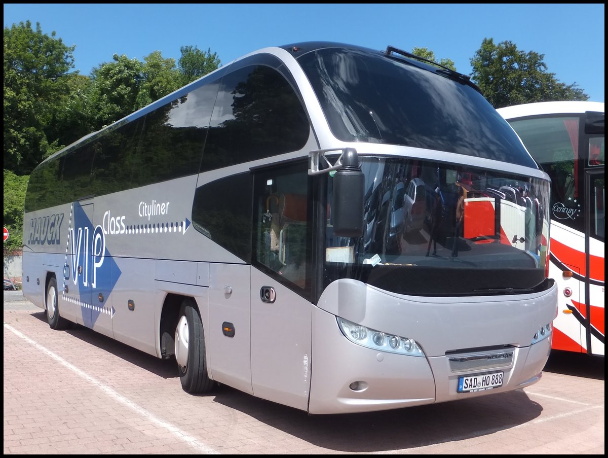 Neoplan Cityliner von Auto-Hauck aus Deutschland im Stadthafen Sassnitz.

