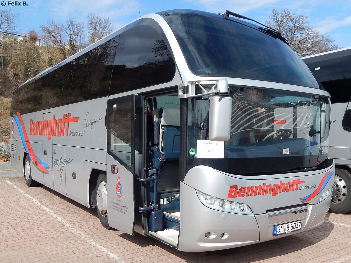 Neoplan Cityliner von Benninghoff aus Deutschland im Stadthafen Sassnitz.