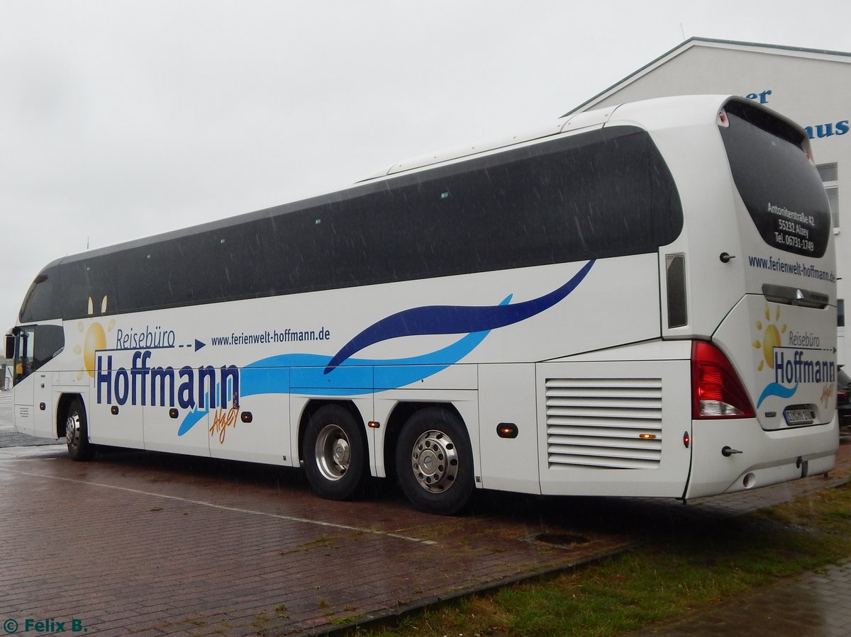 Neoplan Cityliner von Bohr aus Deutschland im Stadthafen Sassnitz.