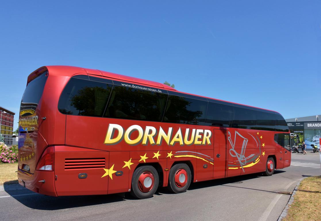 Neoplan Cityliner von Dornauer Reisen aus der BRD 06/2017 in Krems.