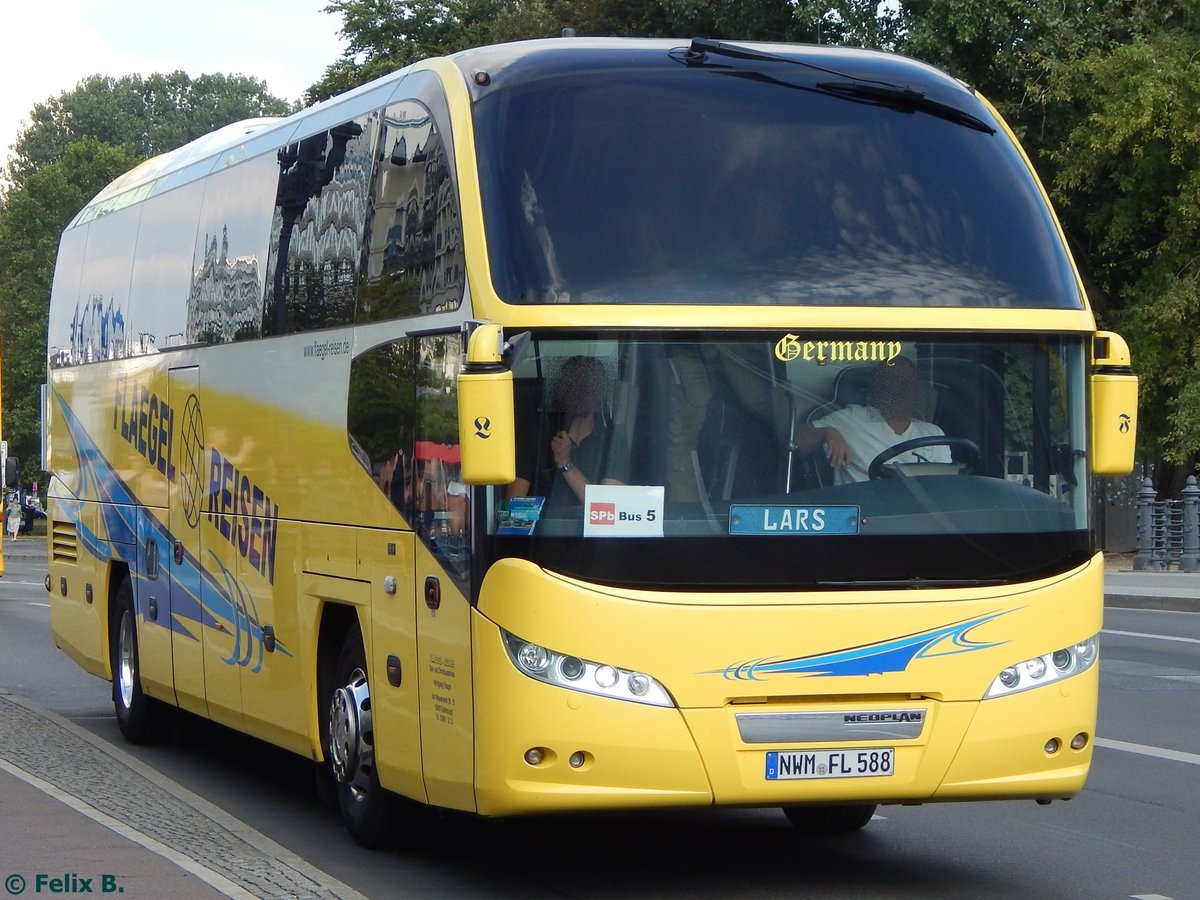 Neoplan Cityliner von Flaegel Reisen aus Deutschland in Berlin.