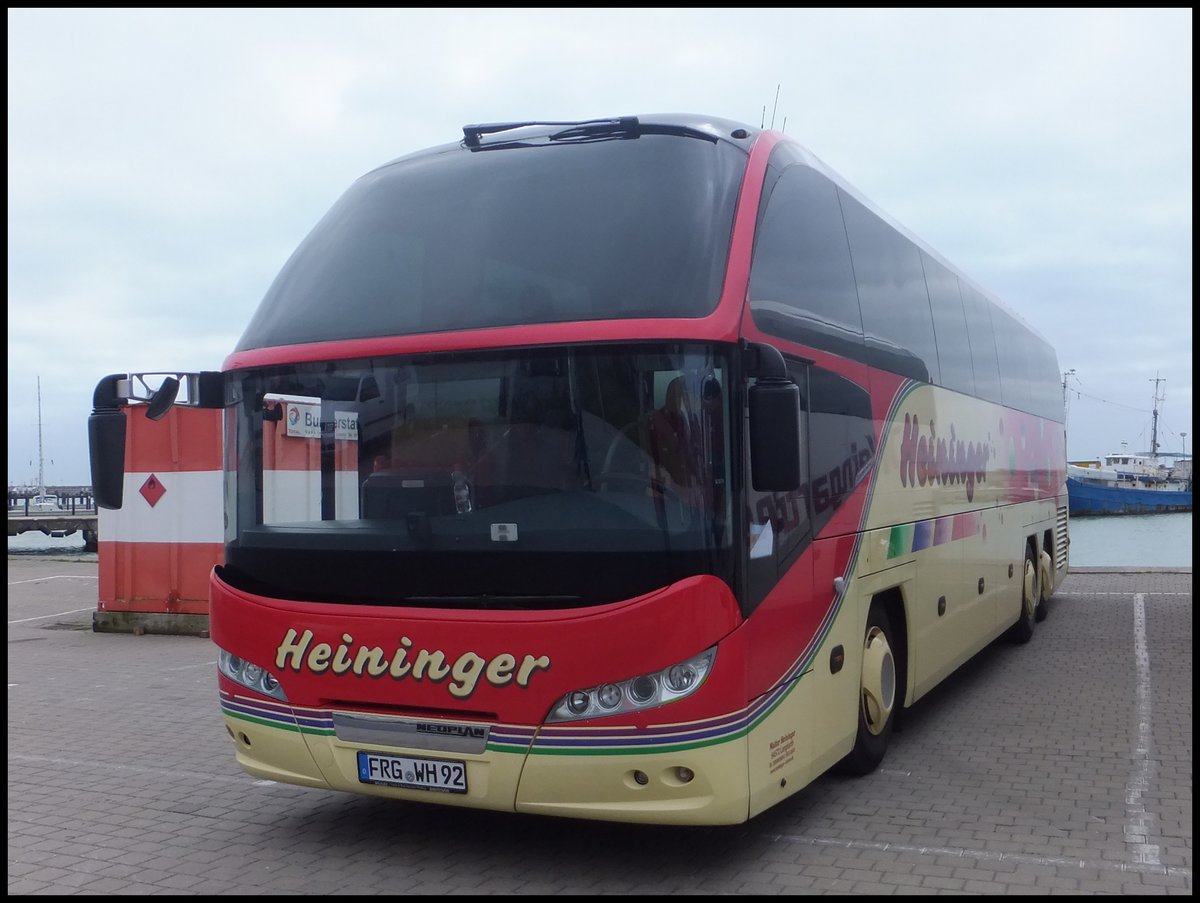 Neoplan Cityliner von Heininger aus Deutschland im Stadthafen Sassnitz.