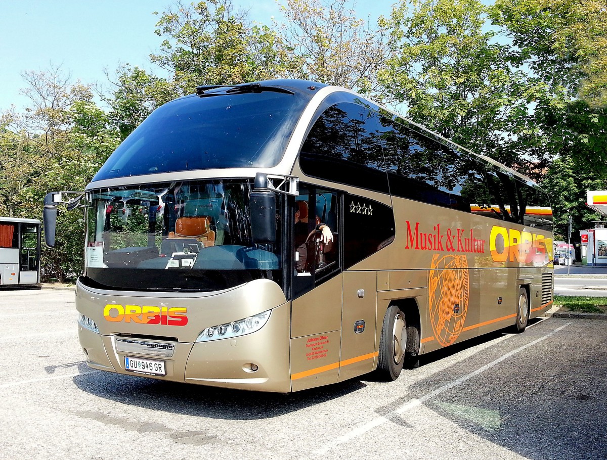 Neoplan Cityliner von Johann Ofner ORBIS aus sterreich in Krems gesehen.