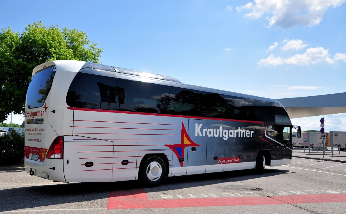 NEOPLAN CITYLINER von KRAUTGARTNER / sterreich am 23.6.2013 in Krems an der Donau.