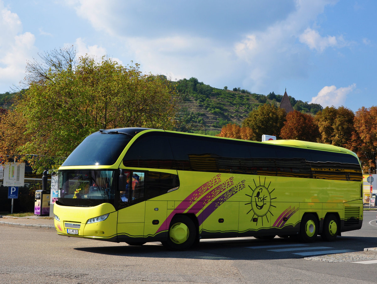 Neoplan Cityliner von Michel Reisen aus der BRD in Krems gesehen.