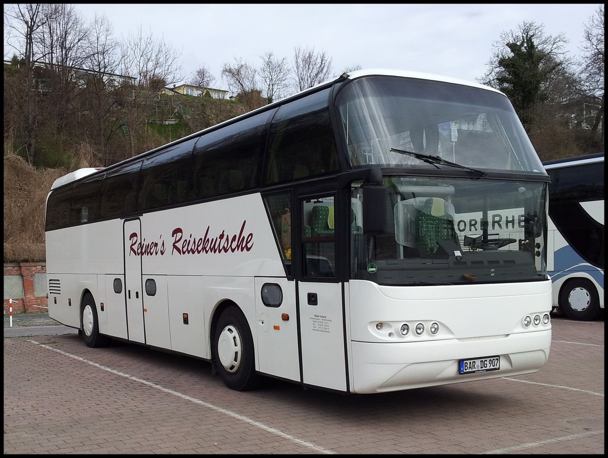 Neoplan Cityliner von Reiner's Reisekutsche aus Deutschland im Stadthafen Sassnitz.