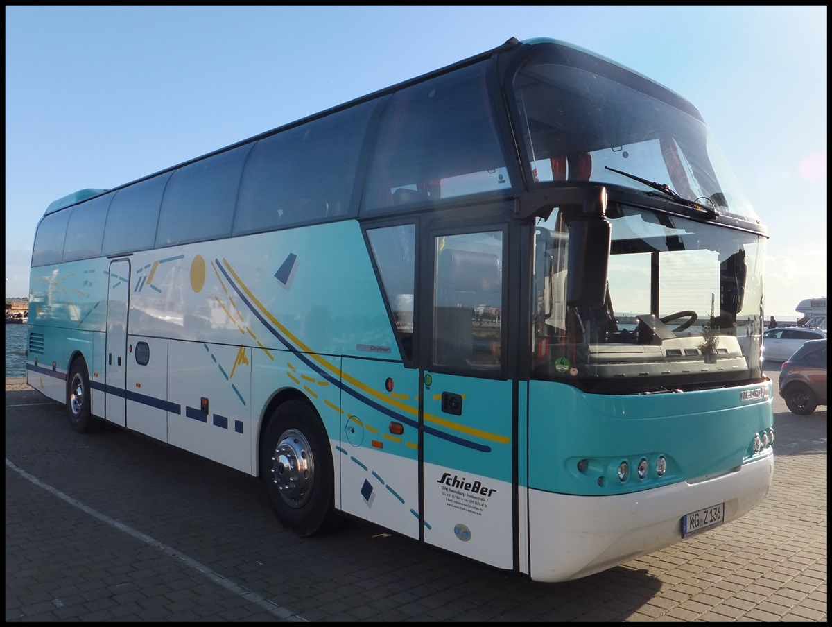 Neoplan Cityliner von Schieer (ex Plm Reisen) aus Deutschland im Stadthafen Sassnitz.