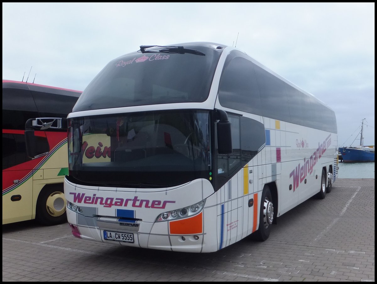 Neoplan Cityliner von Weingartner aus Deutschland im Stadthafen Sassnitz.