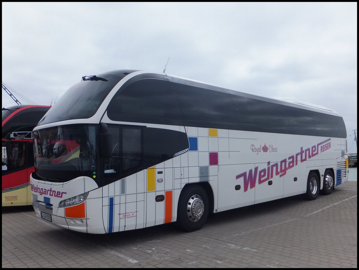 Neoplan Cityliner von Weingartner aus Deutschland im Stadthafen Sassnitz.