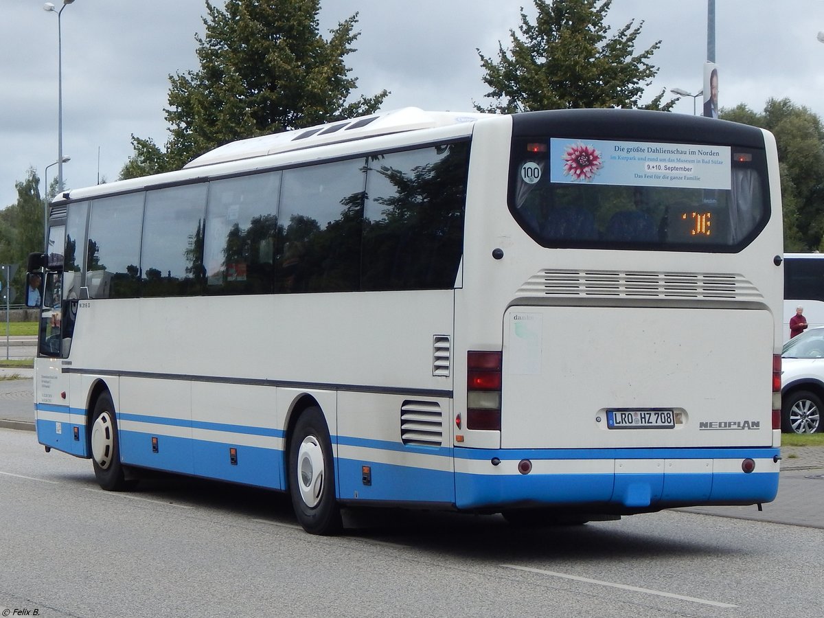 Neoplan Euroliner von Ostseewindreisen aus Deutschland in Rostock. 