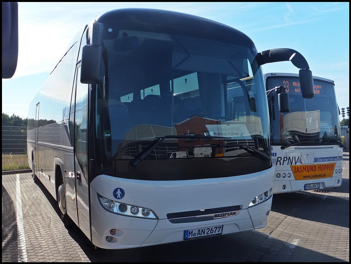 Neoplan Jetliner aus Mnchen zum Test bei der RPNV in Bergen.