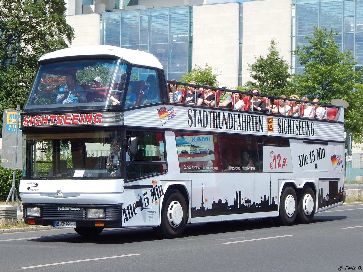 Neoplan Skyliner von Der Tempelhofer aus Deutschland in Berlin.