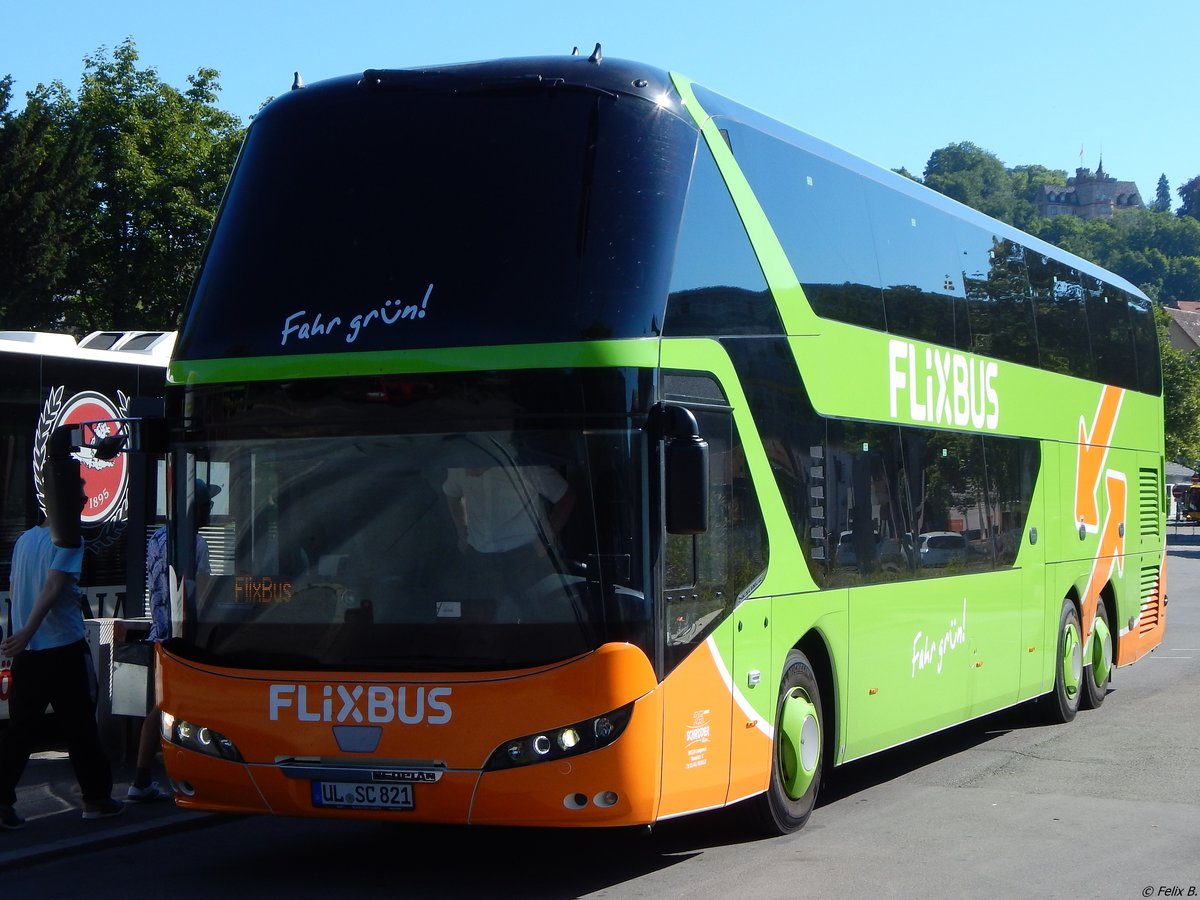 Neoplan Skyliner von FlixBus/Schröder aus Deutschland in Tübingen. 