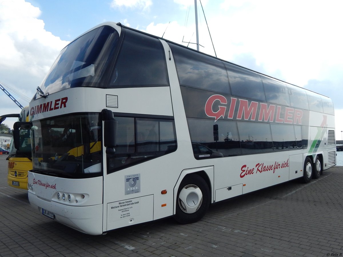 Neoplan Skyliner von Gimmler aus Deutschland im Stadthafen Sassnitz.