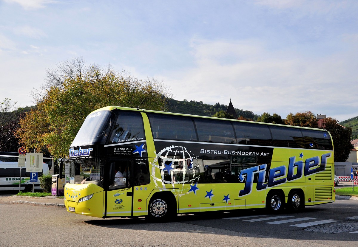 Neoplan Skyliner von TIEBER Reisen aus sterreich am 20.9.2014 in Krems.