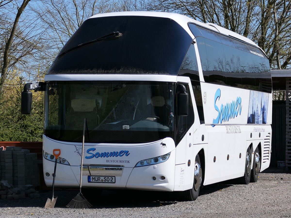 Neoplan Starliner von Sommer aus Deutschland in Röbel.