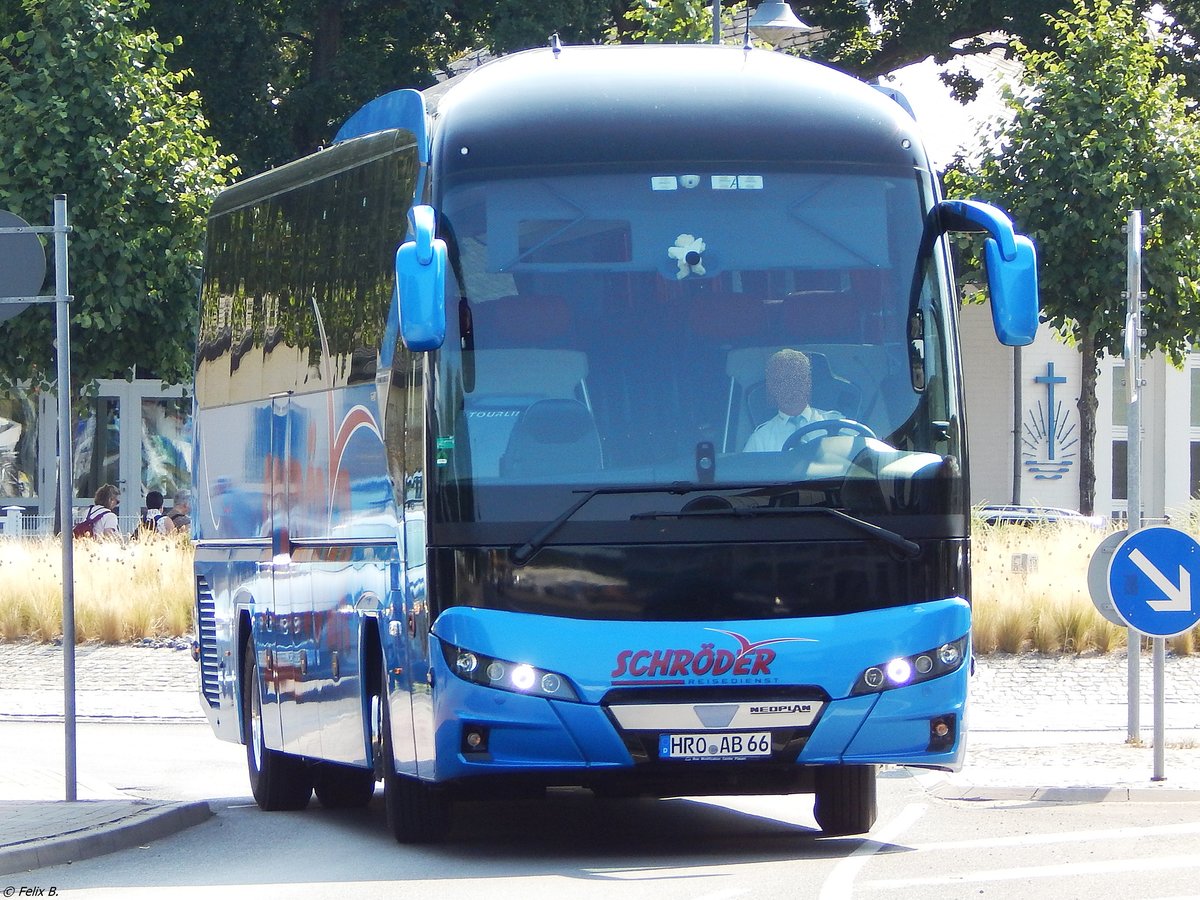 Neoplan Tourliner von Schröder aus Deutschland in Binz.