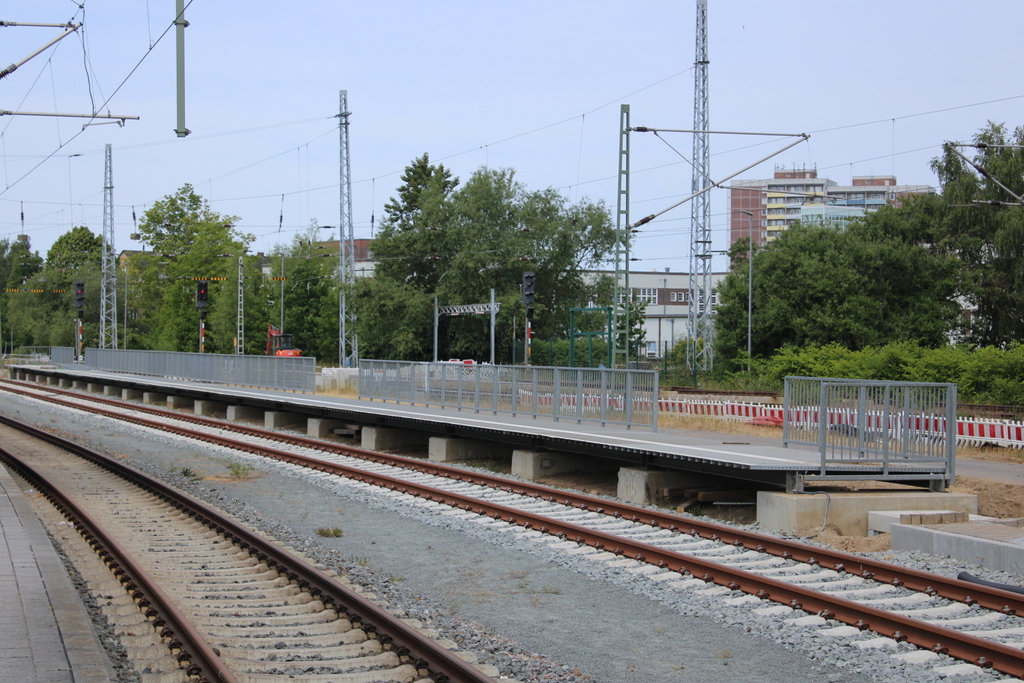 Neuer Bahnsteig im Rostocker Hbf.09.06.2023