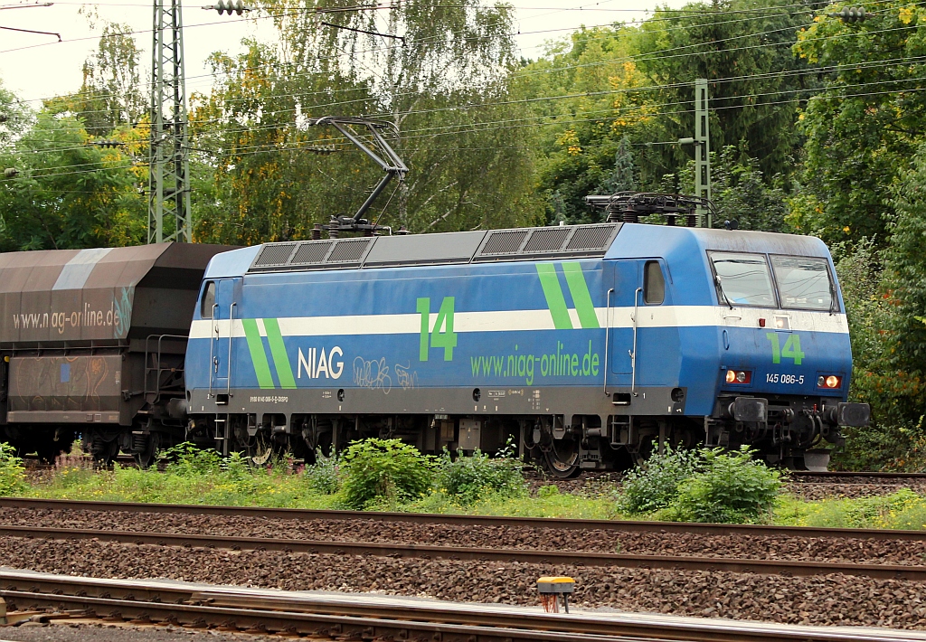 NIAG 14 145 086-5(92 80 6145 086-5 D-DISPO)fährt hier während der Diesellokparade mit lautem Begrüßungspfeiffen durch Koblenz-Lützel. 29.09.2012(üaV)