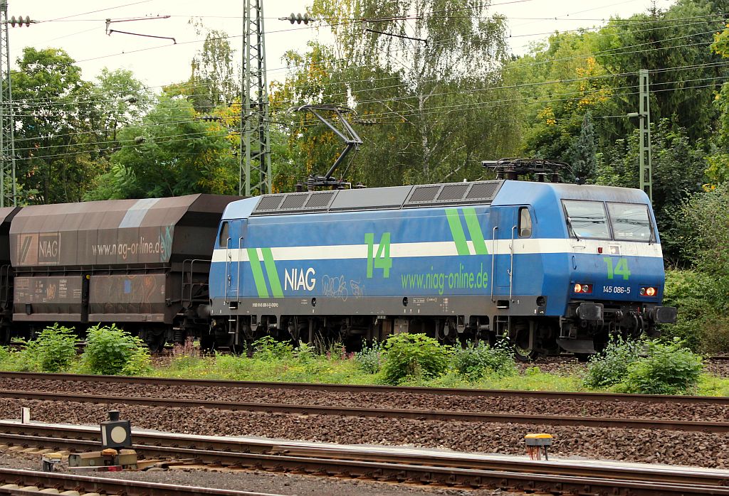 NIAG 14 145 086-5(ex 481 004)mit Kohlezug durchfährt hier Koblenz-Lützel. 29.09.12