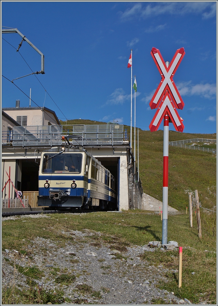 Nicht nur bei der BRB, sondern auch auf den Rochers-de-Naye stehen nun Andreas-Kreuze.
4. Sept. 2014
