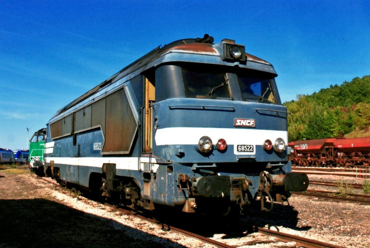 Noch immer in Altlackierung präsentiert sich 68522 in Longueville am 19 September 2010.