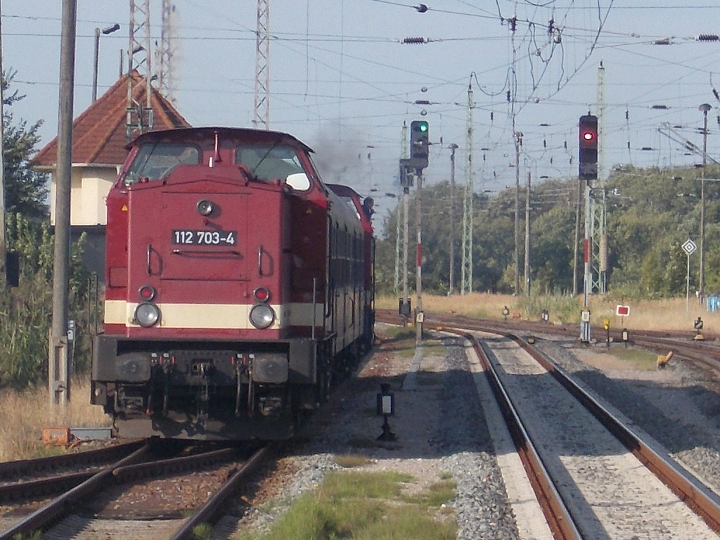 Nochmal 112 703 diesmal,am 23.August 2015,als Schlußlok nach Lauterbach Mole aus Bergen/Rügen.
