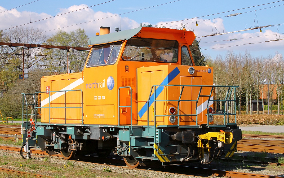 Northrail 322 220 124 ex DSB MK 605 i.E für TXL AB Helsingborg, REV/Fw510/10.08.20, Pattburg/DK 23.04.2022