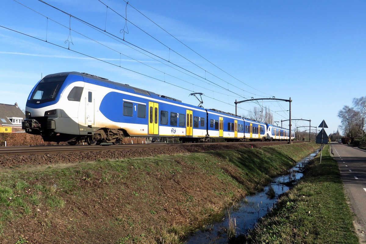 NS 2229 durchfahrt Boxtel am 24 Februar 2021.