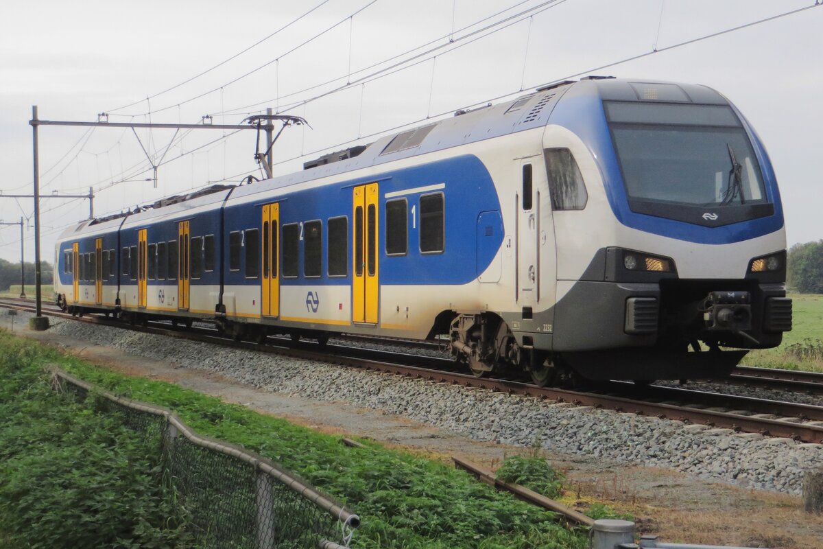 NS 2232 treft am 17 Oktober 2021 in Wijchen ein.