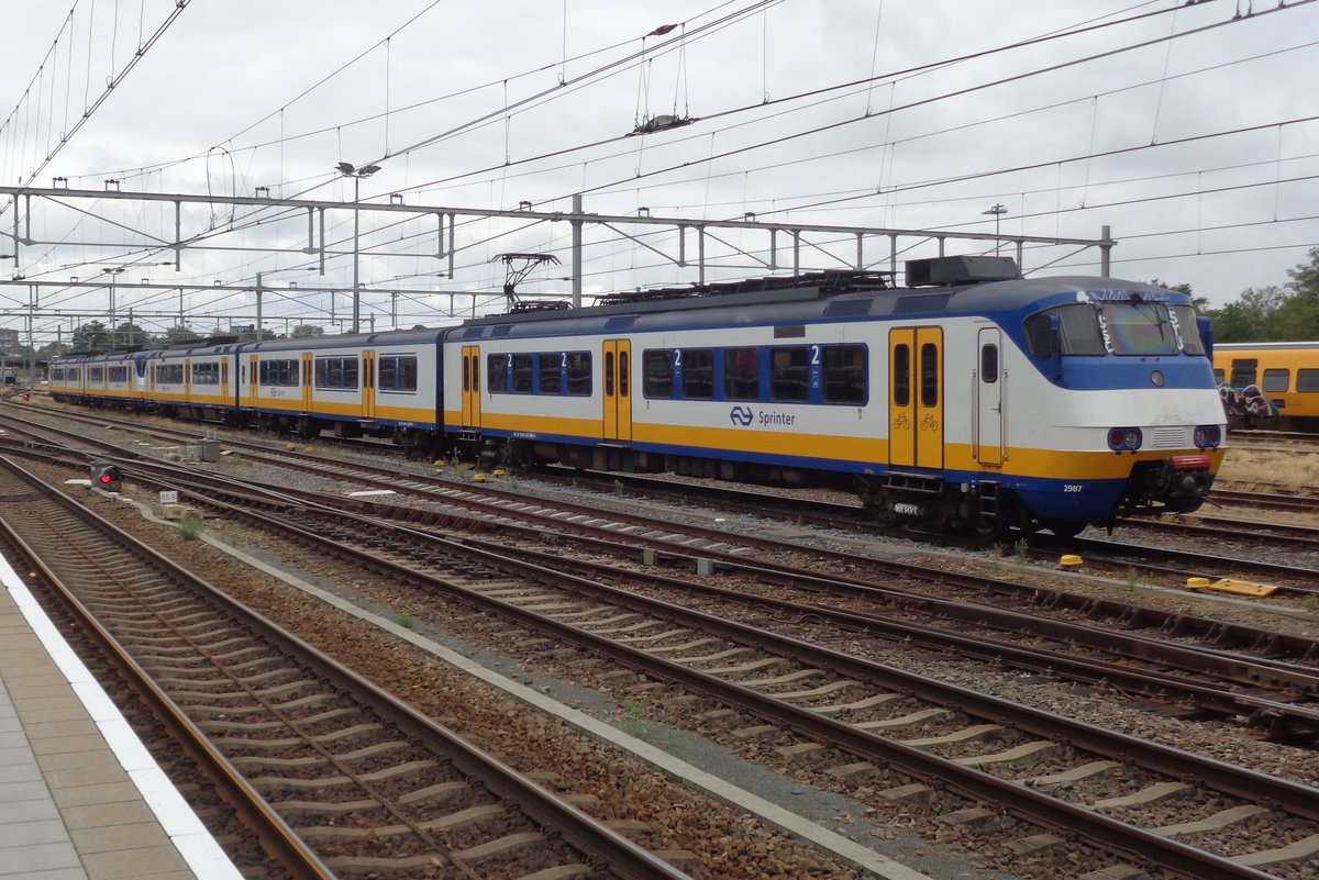 NS 2987 steht abgestellt in Nijmegen am 20 Augustus 2018. 