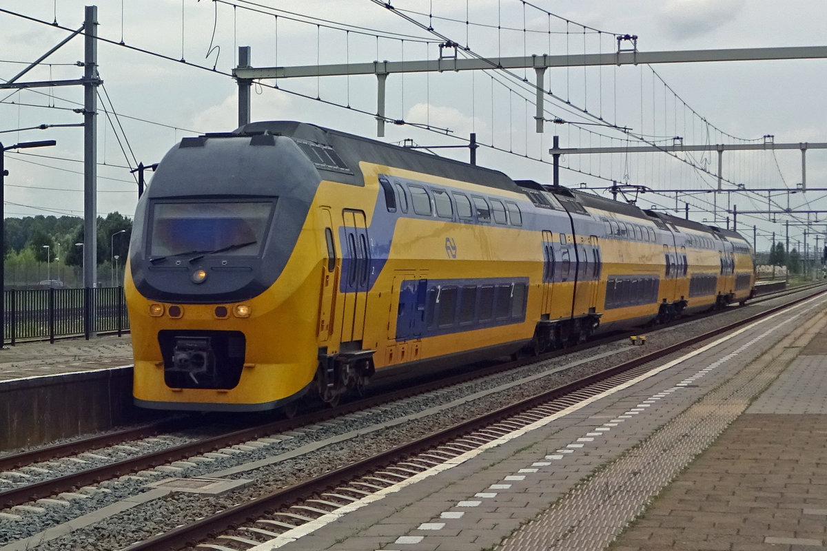 NS 9580 durcheilt am 19 Juli 2019 Lage Zwaluwe. 