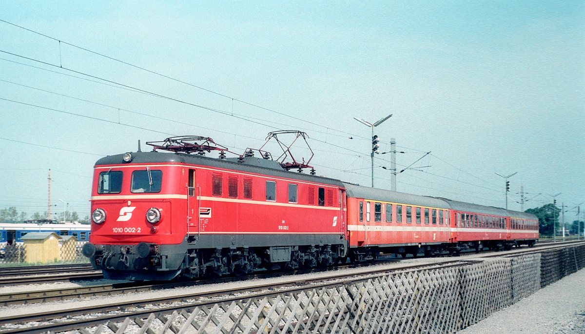 ÖBB 1010.02 Straßhof 12.09.1987